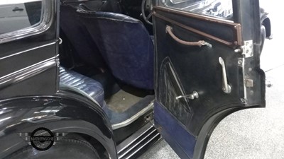 Lot 441 - 1937 MORRIS 12/4