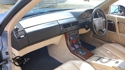 Lot 482 - 1993 MERCEDES 300SL AUTO