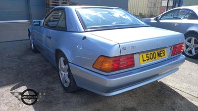 Lot 482 - 1993 MERCEDES 300SL AUTO