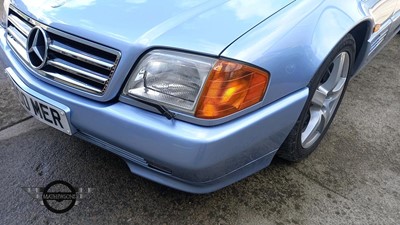 Lot 482 - 1993 MERCEDES 300SL AUTO