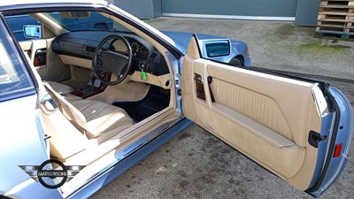 Lot 482 - 1993 MERCEDES 300SL AUTO