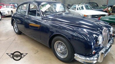 Lot 664 - 1967 JAGUAR MK11 240