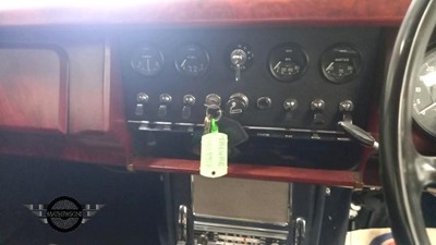 Lot 664 - 1967 JAGUAR MK11 240