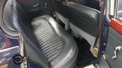 Lot 664 - 1967 JAGUAR MK11 240