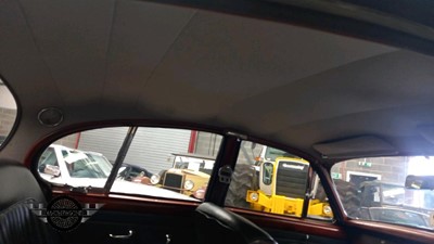 Lot 664 - 1967 JAGUAR MK11 240