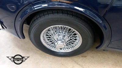 Lot 664 - 1967 JAGUAR MK11 240