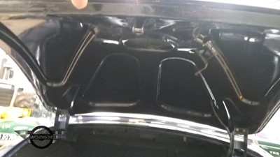 Lot 664 - 1967 JAGUAR MK11 240