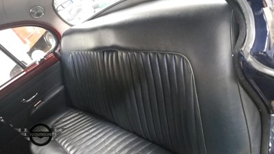 Lot 664 - 1967 JAGUAR MK11 240