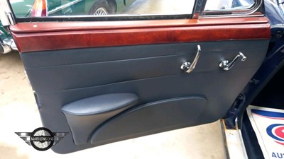 Lot 664 - 1967 JAGUAR MK11 240