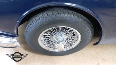 Lot 664 - 1967 JAGUAR MK11 240