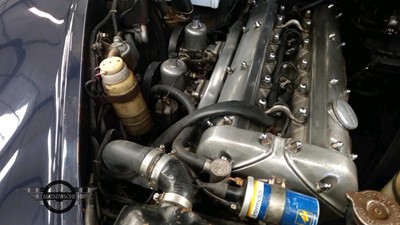 Lot 664 - 1967 JAGUAR MK11 240