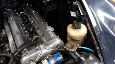 Lot 664 - 1967 JAGUAR MK11 240