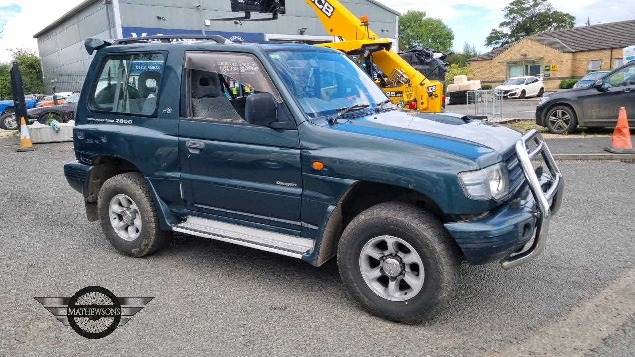 Lot 616 - 1998 MITSUBISHI SHOGUN GLS TD