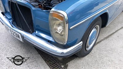 Lot 205 - 1973 MERCEDES 280 E