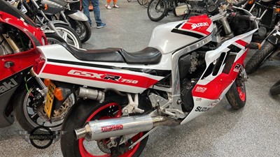 Lot 612 - 1991 SUZUKI GSXR 750