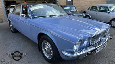 Lot 632 - 1975 DAIMLER SOVEREIGN 4.2 LWB AUTO