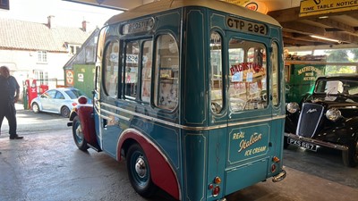 Lot 111 - 1952 FORDSON ICE CREAM VAN