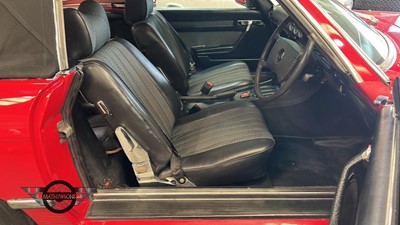 Lot 693 - 1977 MERCEDES 350 SL AUTO