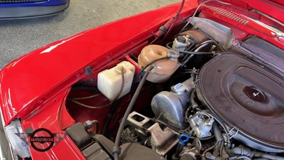 Lot 693 - 1977 MERCEDES 350 SL AUTO