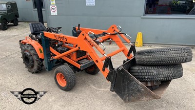 Lot 561 - KUBOTA TRACTOR B4200