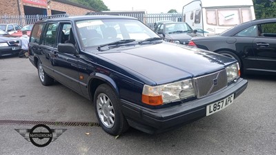 Lot 403 - 1994 VOLVO 940 S AUTO