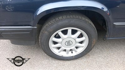 Lot 403 - 1994 VOLVO 940 S AUTO