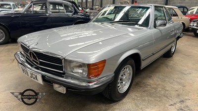 Lot 569 - 1984 MERCEDES 380 SL AUTO