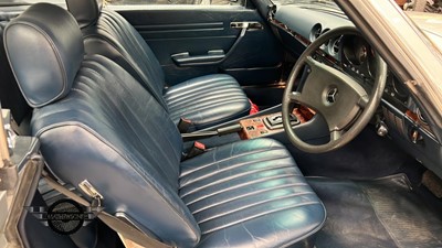 Lot 569 - 1984 MERCEDES 380 SL AUTO