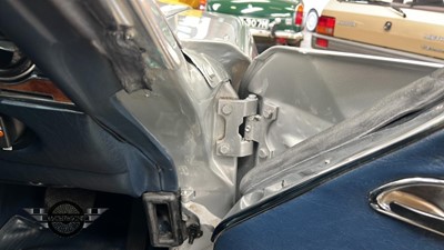 Lot 569 - 1984 MERCEDES 380 SL AUTO