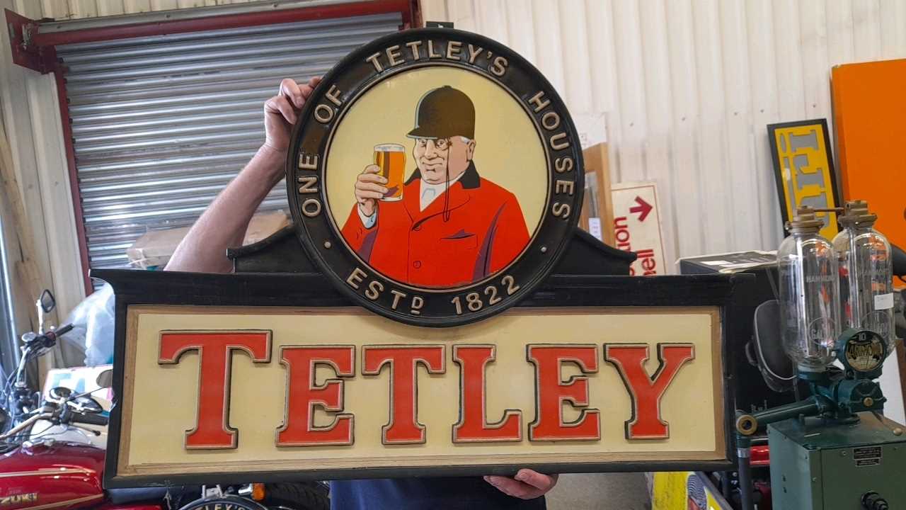 Tetley Lettering Lot 93 - VINTAGE TETLEY ALE SIGN