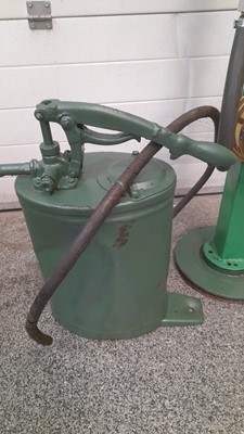 Lot 121 - CLOCK  PUMP AND OIL DISPENsER