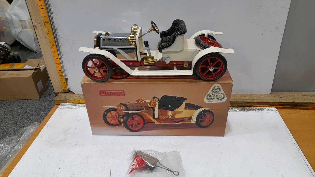 Lot 687 - MAMOD STEAM ROADSTER