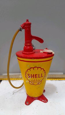 Lot 176 - SHELL OIL PUMP YELLOW/RED