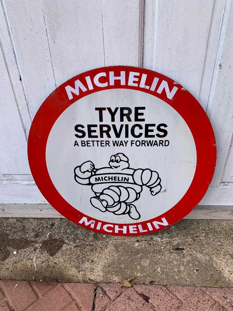 Lot 121 - ROUND MICHELIN TYRE SERVICE SIGN 23.5" DIA