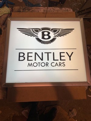 Lot 543 - BENTLEY MOTOR CARS LIGHT UP SIGN 25" X 29"