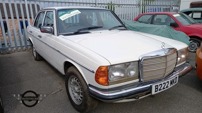 Lot 220 - 1985 MERCEDES 280 E