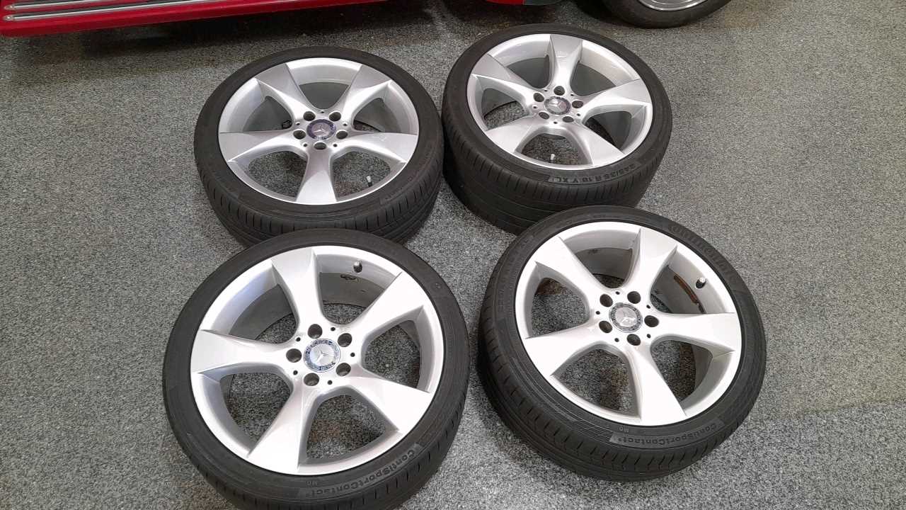 Lot 448 - MERCEDES SET OF 4 WHEELS AND TYRES