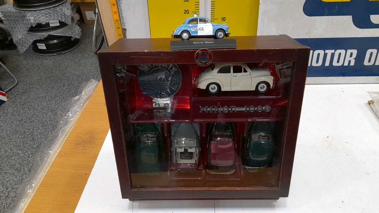 Lot 473 - MORRIS 1000 DISPLAY BOX