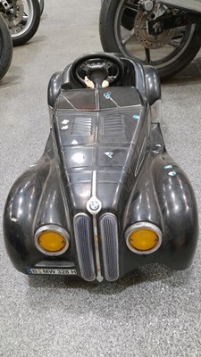 Lot 464 - BMW PEDAL CAR