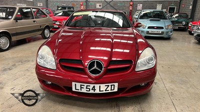 Lot 260 - 2004 MERCEDES SLK 350 AUTO