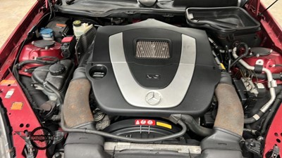 Lot 260 - 2004 MERCEDES SLK 350 AUTO