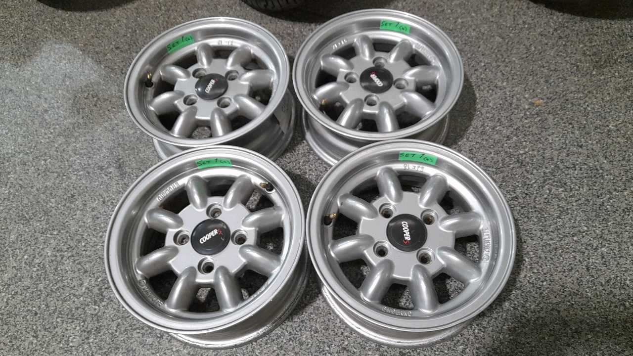 Lot 523 - SET OF 4 MINI COOPER S MINILITE RIMS