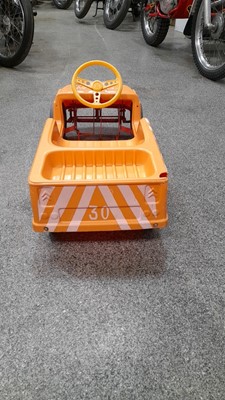 Lot 699 - PEDAL CAR CITREON