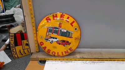 Lot 643 - 2 X ROUND REPRO SIGNS HARLEY DAVIDSON AND SHELL