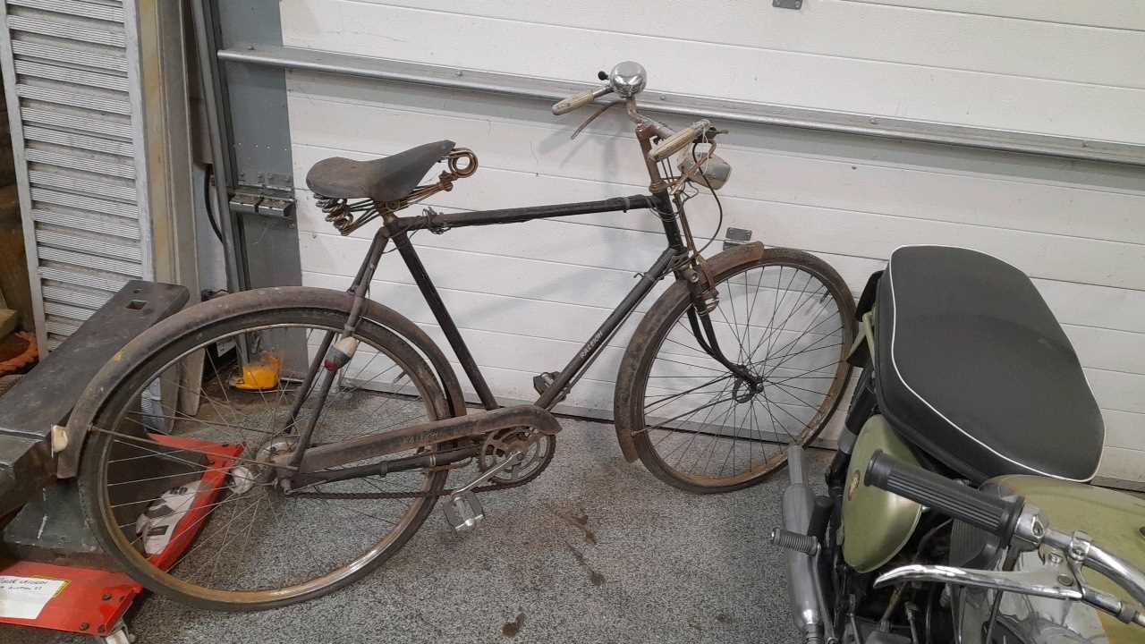 Lot 681 - RALEIGH OLD POLICE BIKE