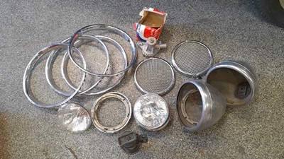 Lot 669 - BOX OF HEADLAMPS AND ASSORTED CAR PARTS