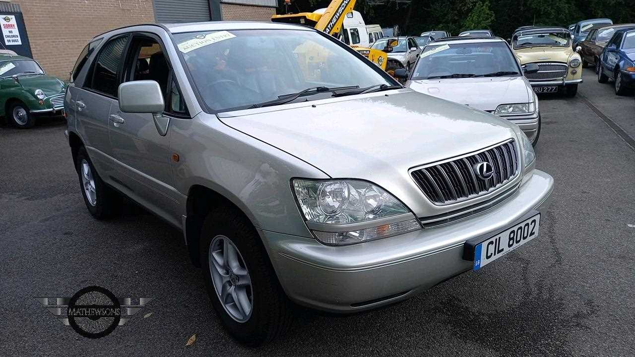 Lot 252 - 2001 LEXUS RX300 SE AUTO