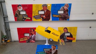 Lot 8 - ONLY FOOLS AND HORSES CAR + 6 PANELS WITH CHARACTERS FROM THE SHOW