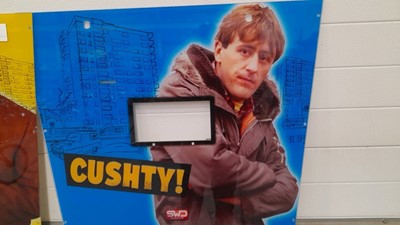 Lot 8 - ONLY FOOLS AND HORSES CAR + 6 PANELS WITH CHARACTERS FROM THE SHOW