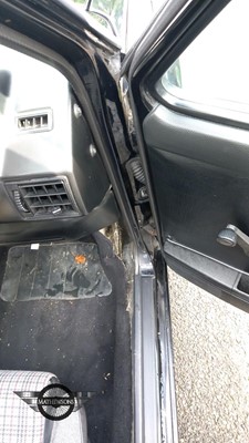 Lot 634 - 1990 VOLKSWAGEN CLIPPER 1.8 AUTOMATIC